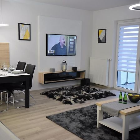 Września Apartamenty Platan Opieszyn 2 מראה חיצוני תמונה