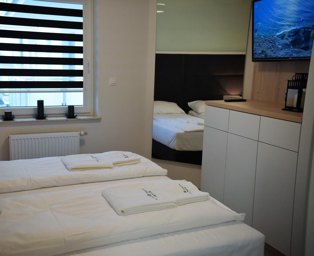Września Apartamenty Platan Opieszyn 2 מראה חיצוני תמונה