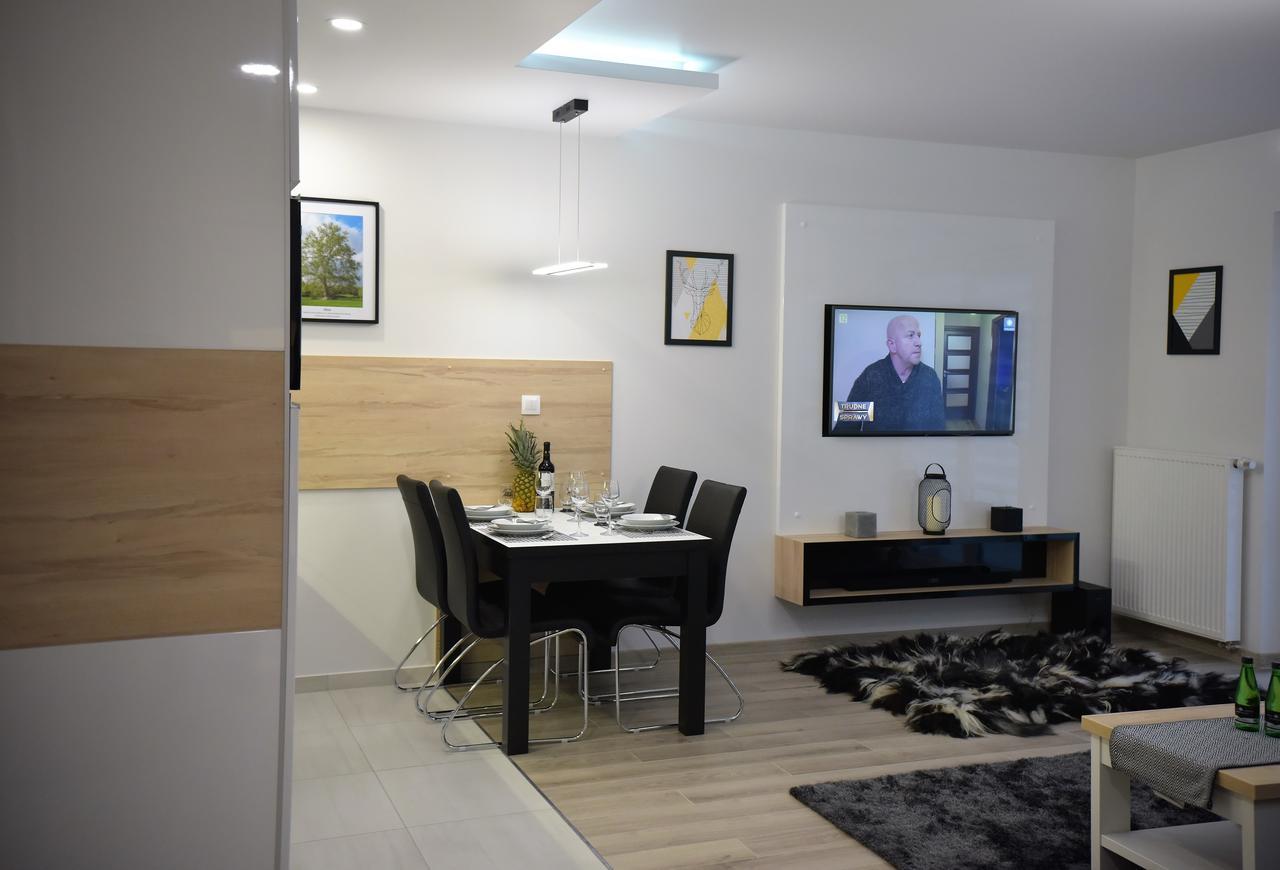 Września Apartamenty Platan Opieszyn 2 מראה חיצוני תמונה