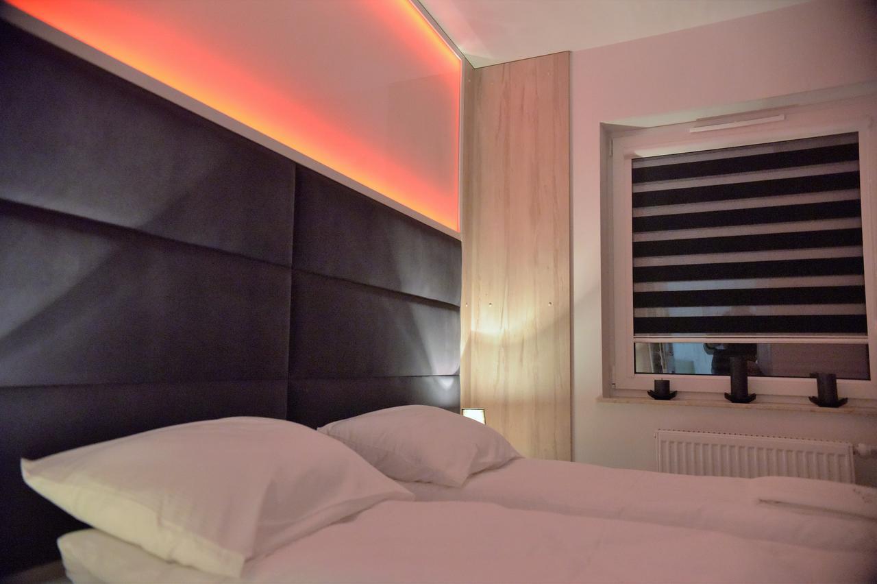 Września Apartamenty Platan Opieszyn 2 מראה חיצוני תמונה