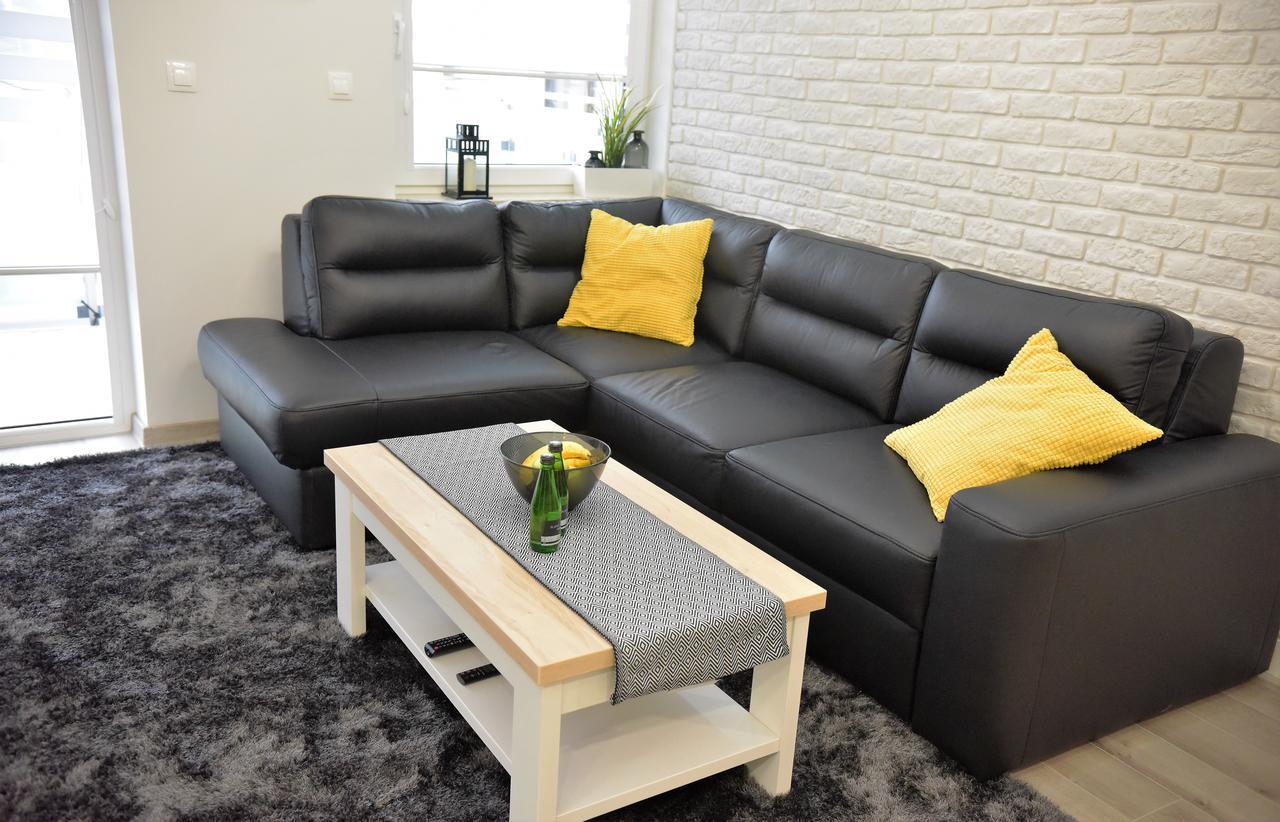 Września Apartamenty Platan Opieszyn 2 מראה חיצוני תמונה
