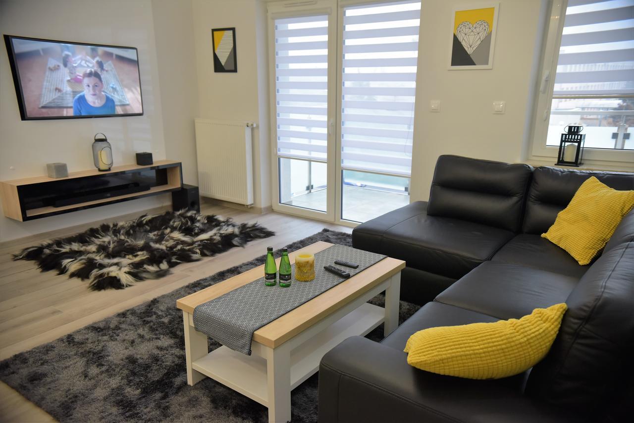 Września Apartamenty Platan Opieszyn 2 מראה חיצוני תמונה