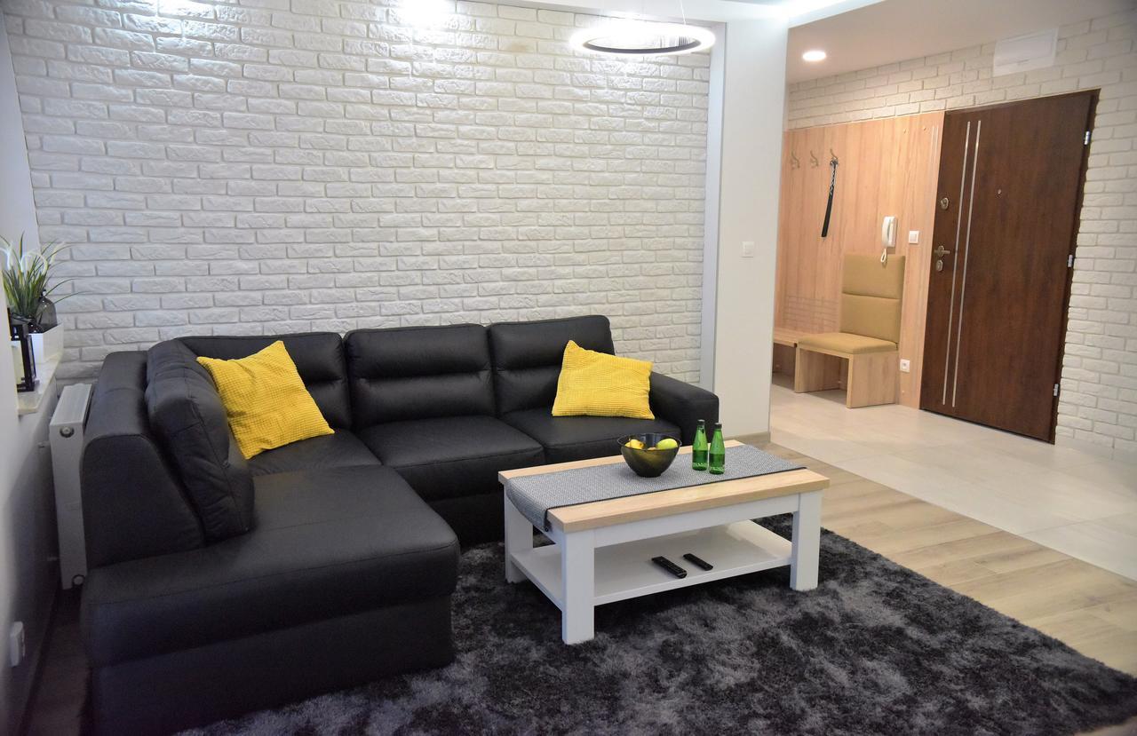 Września Apartamenty Platan Opieszyn 2 מראה חיצוני תמונה