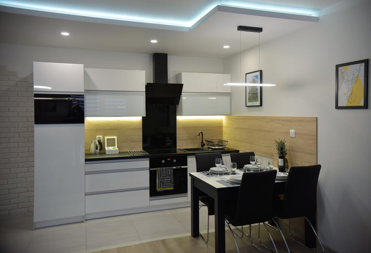 Września Apartamenty Platan Opieszyn 2 מראה חיצוני תמונה